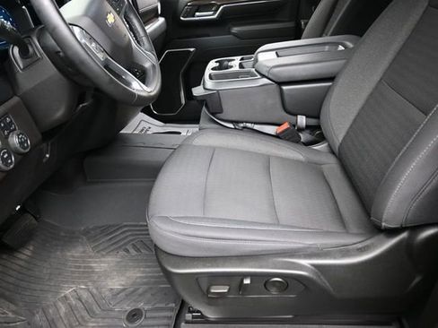 Used 2024 Chevrolet Silverado 2500 LT w/ All Star Edition AWD/4WD image 15