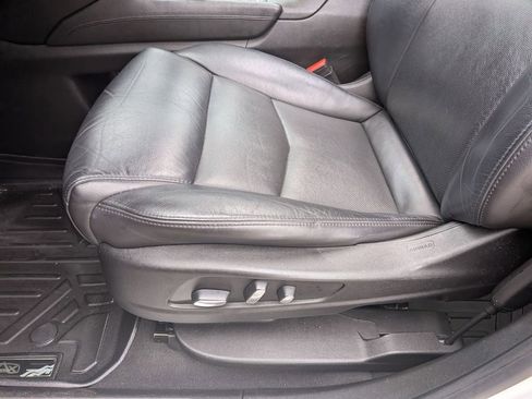 Used 2019 Cadillac XT5 Premium Luxury image 14