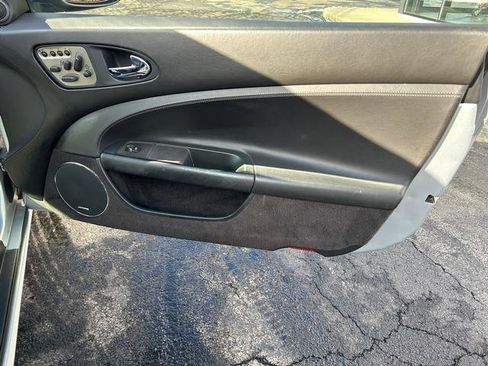 Used 2007 Jaguar XK Convertible image 21