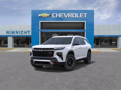 New 2026 Chevrolet Traverse Z71 w/ Enhanced Driving Package AWD/4WD image 8