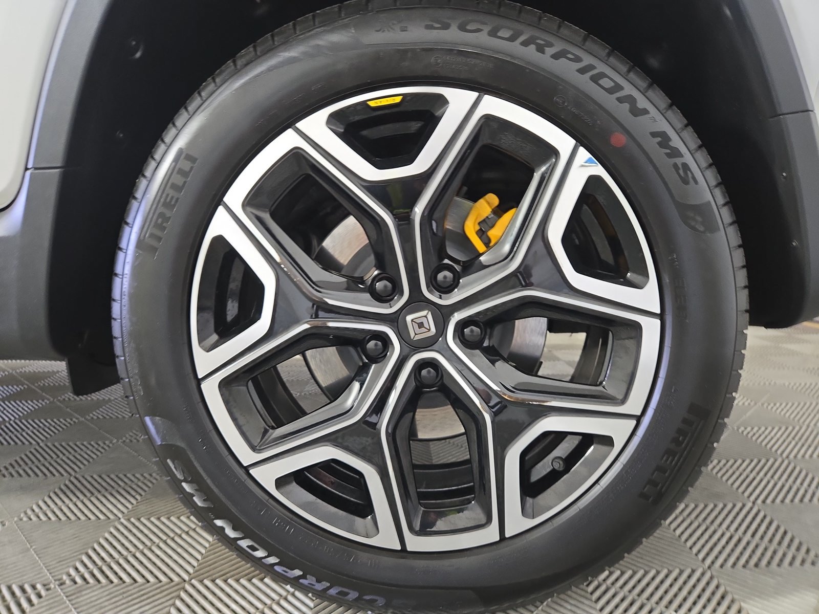 Used 2023 Rivian R1T Adventure Quad AWD/4WD image 10