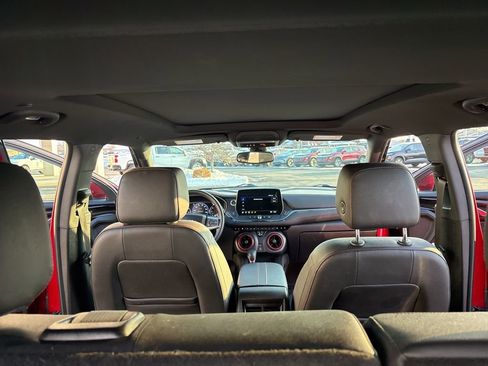 Used 2023 Chevrolet Blazer RS w/ Enhanced Convenience Package image 30