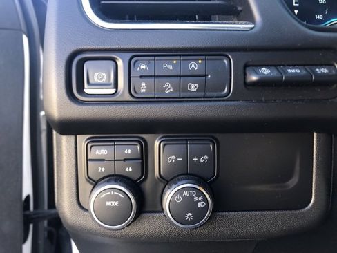 Used 2023 Chevrolet Tahoe High Country w/ Premium Package 2 image 14