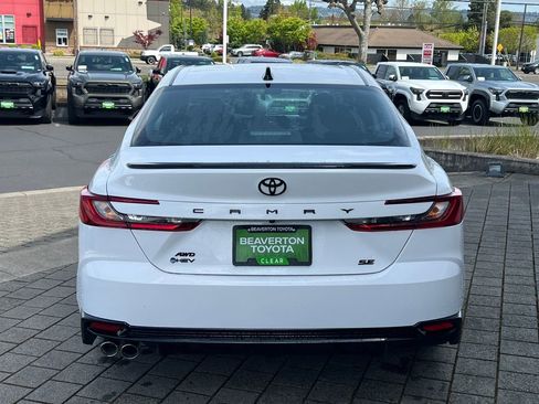 New 2026 Toyota Camry Hybrid image 4