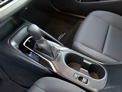 Used 2024 Toyota Corolla LE image 19