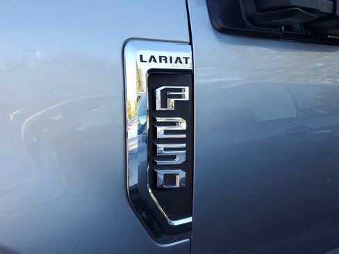 Used 2022 Ford F250 Lariat w/ Lariat Ultimate Package AWD/4WD image 4