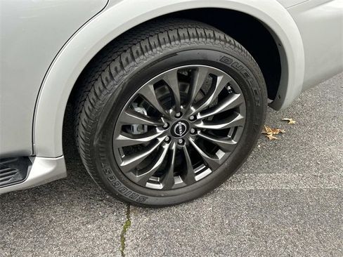 Used 2024 Nissan Armada Platinum w/ Captain's Chairs Package image 11