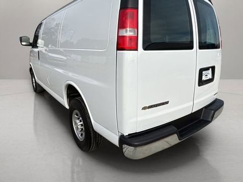 Used 2024 Chevrolet Express 2500 Work Van w/ Driver Convenience Package image 33