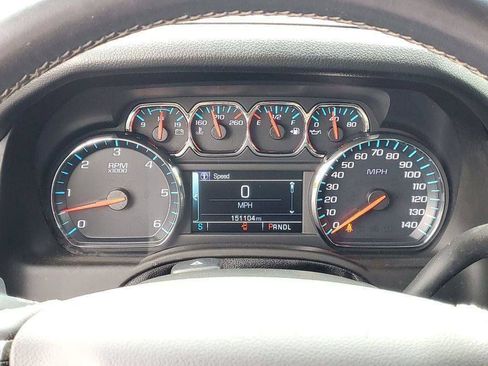 Used 2019 Chevrolet Tahoe LT w/ Luxury Package AWD/4WD image 12
