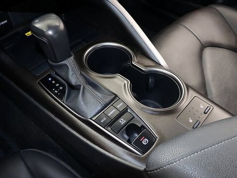 Used 2023 Toyota Camry XSE image 20