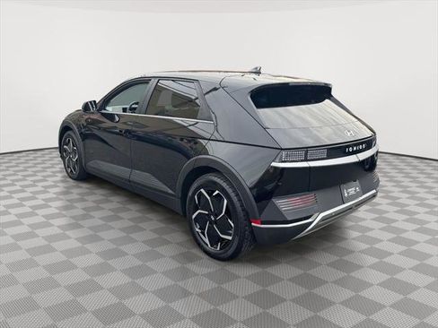 Used 2024 Hyundai Ioniq 5 SEL image 4