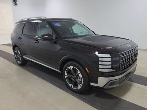 Used 2026 Hyundai Palisade Limited AWD/4WD image 2
