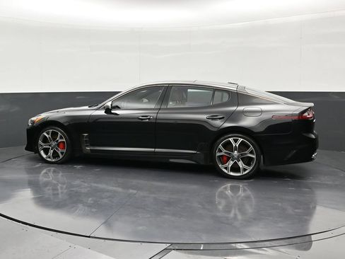 Used 2018 Kia Stinger GT2 AWD/4WD image 2
