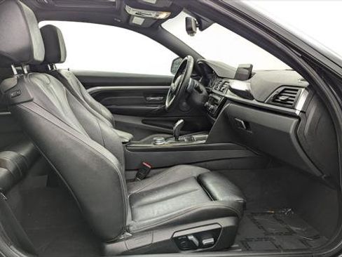 Used 2019 BMW 440i Coupe w/ M Sport Package image 18