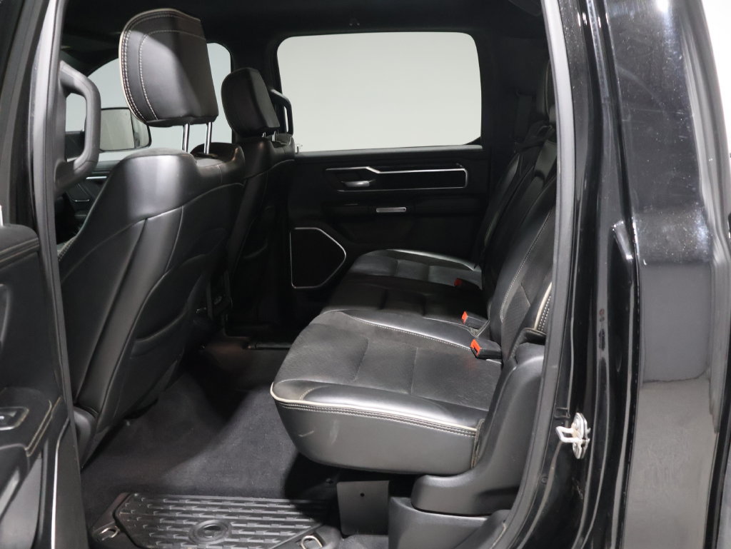 Used 2019 RAM 1500 Laramie AWD/4WD image 18