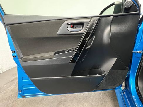 Used 2017 Toyota Corolla iM w/ All-Weather Mat Package FWD image 7