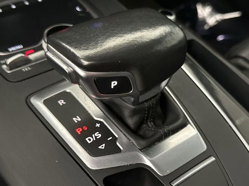 Used 2019 Audi Q5 Prestige w/ Premium Plus Package AWD/4WD image 20