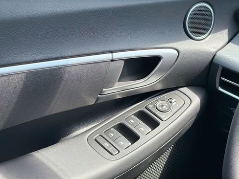 New 2026 Hyundai Sonata SE FWD image 17