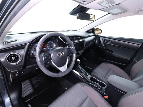 Used 2019 Toyota Corolla LE image 9