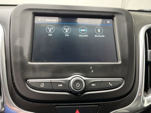 Used 2019 Chevrolet Equinox LT image 17