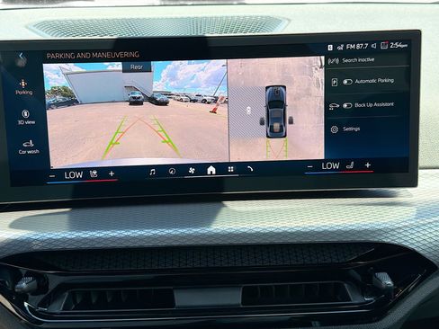 New 2026 BMW 330i Sedan w/ Convenience Package RWD image 32