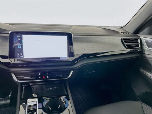 New 2025 Volkswagen Atlas Cross Sport SE image 20