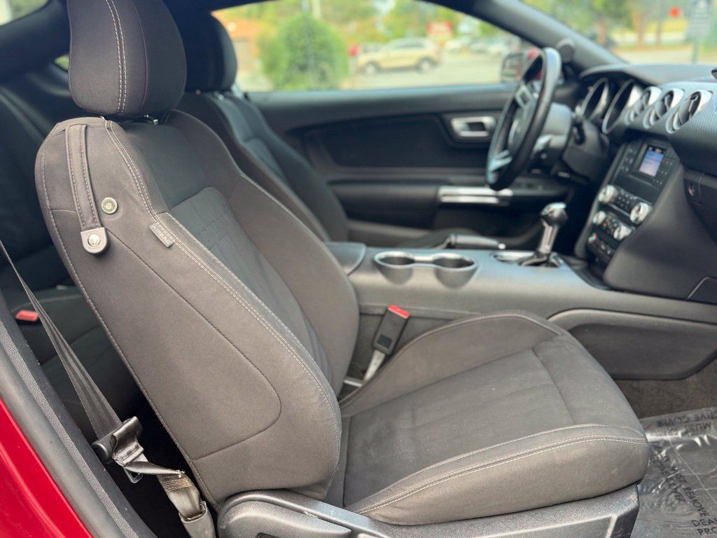 Used 2019 Ford Mustang Coupe w/ Black Accent Package RWD image 13