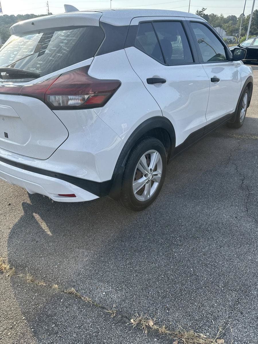 Used 2021 Nissan Kicks S w/ Interior Electronics Package FWD image 5