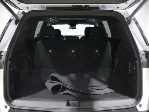 Used 2024 Chevrolet Traverse RS w/ LPO, Floor Liner Package AWD/4WD image 4