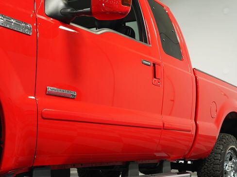 Used 2006 Ford F250 Super Duty Powerstroke 6.0L 4x image 18