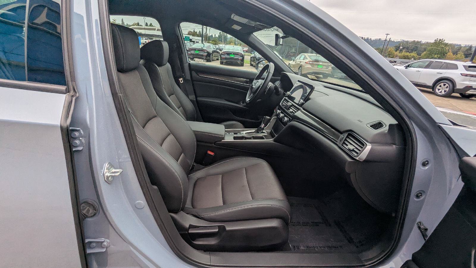 Used 2022 Honda Accord Sport image 15