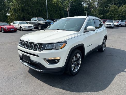 Used 2019 Jeep Compass Limited FWD image 7