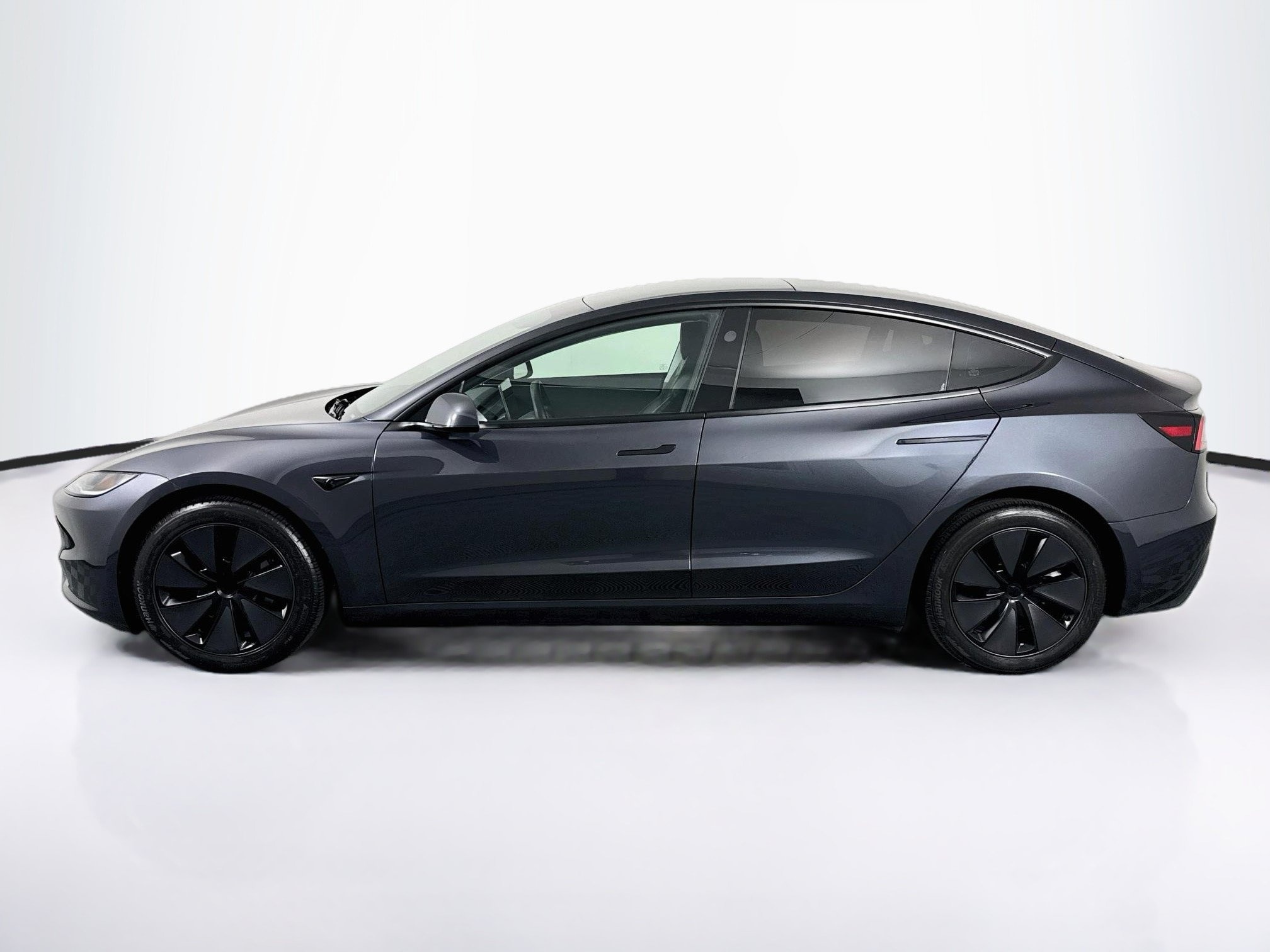 Used 2025 Tesla Model 3 Long Range AWD/4WD image 11