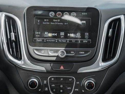 Used 2018 Chevrolet Equinox LT w/ Sun & Infotainment Package image 22