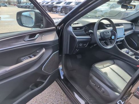 New 2026 Jeep Grand Cherokee Limited w/ Limited Altitude Package image 20