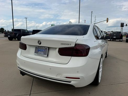 Used 2016 BMW 328i Sedan RWD image 15