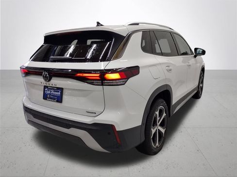 New 2026 Volkswagen Tiguan SE AWD/4WD image 12