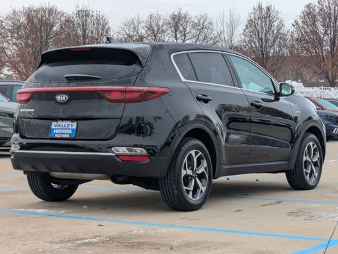 Used 2020 Kia Sportage LX w/ LX Popular Package image 6
