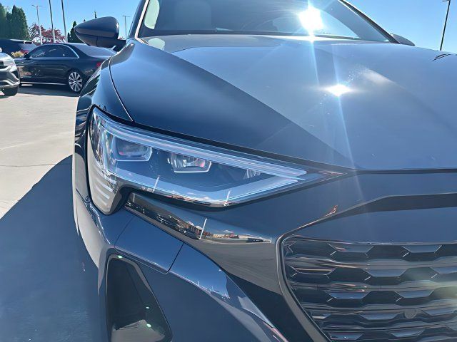 Used 2024 Audi Q8 e-tron Premium Plus AWD/4WD image 10