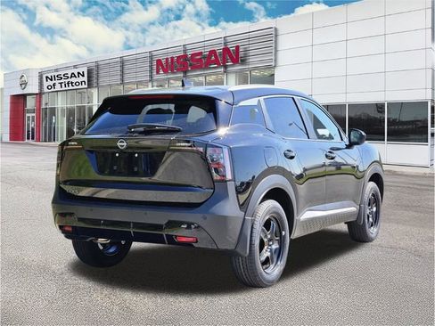 New 2026 Nissan Kicks SV w/ SV Premium Package image 4