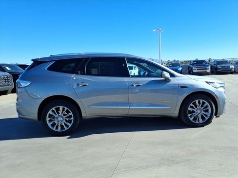 Certified 2024 Buick Enclave Avenir w/ Avenir Technology Package image 4