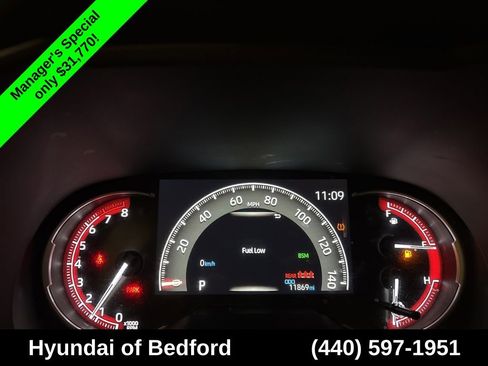 Used 2025 Toyota RAV4 XLE AWD/4WD image 16