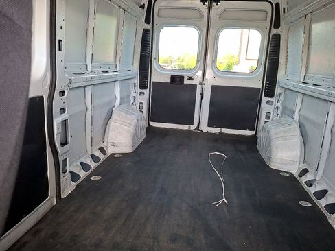 Used 2022 RAM ProMaster 2500 FWD image 19