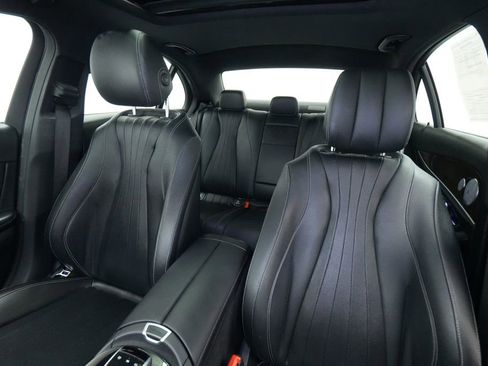 Used 2017 Mercedes-Benz E 300 4MATIC image 12