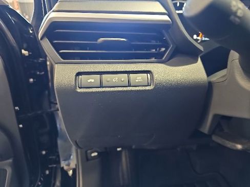 New 2026 Nissan Altima 2.5 SR AWD/4WD image 12
