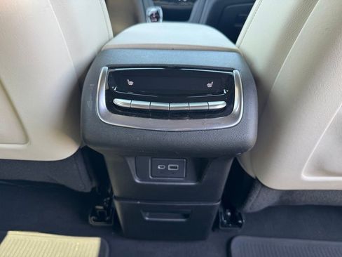 Certified 2023 Cadillac XT6 Sport w/ Technology Package AWD/4WD image 31