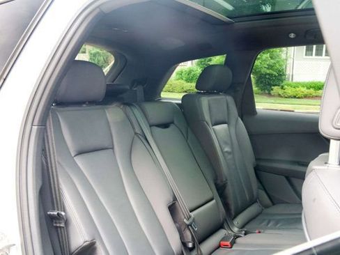 Used 2020 Audi Q7 3.0T Premium Plus w/ Premium Plus Package AWD/4WD image 54