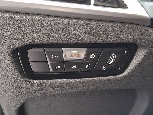 Used 2025 BMW M240i xDrive Coupe w/ Premium Package image 19