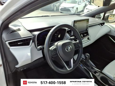 Used 2021 Toyota Corolla XSE FWD image 13