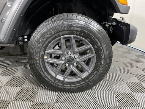 New 2026 Jeep Gladiator Sport image 5